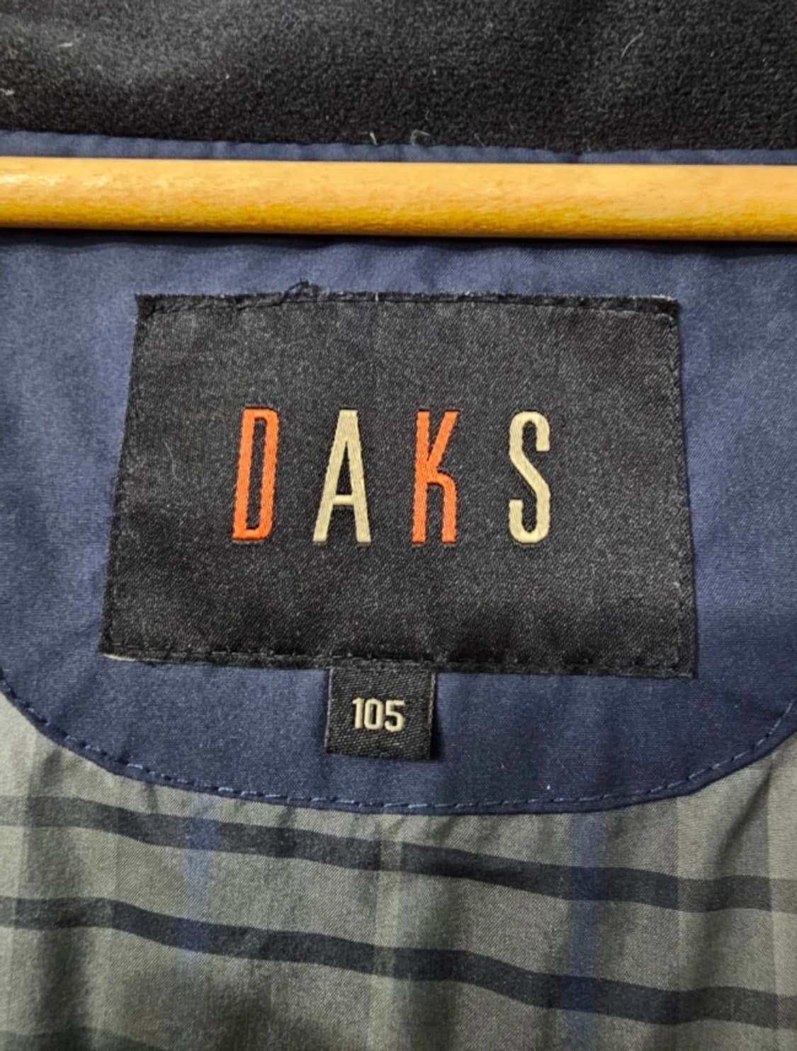 닥스 남성 라쿤털 패딩 네이비 105 상품이미지9