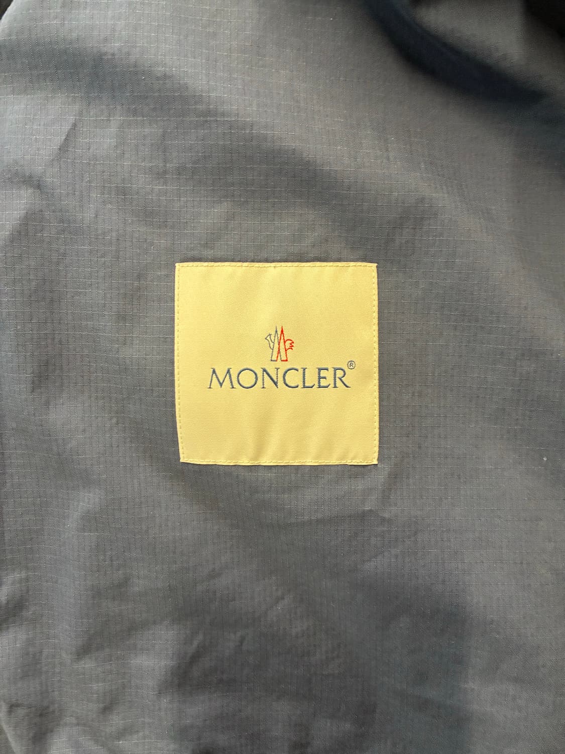 몽클레어 브리즈 와펜 패치 바람막이 상품이미지3