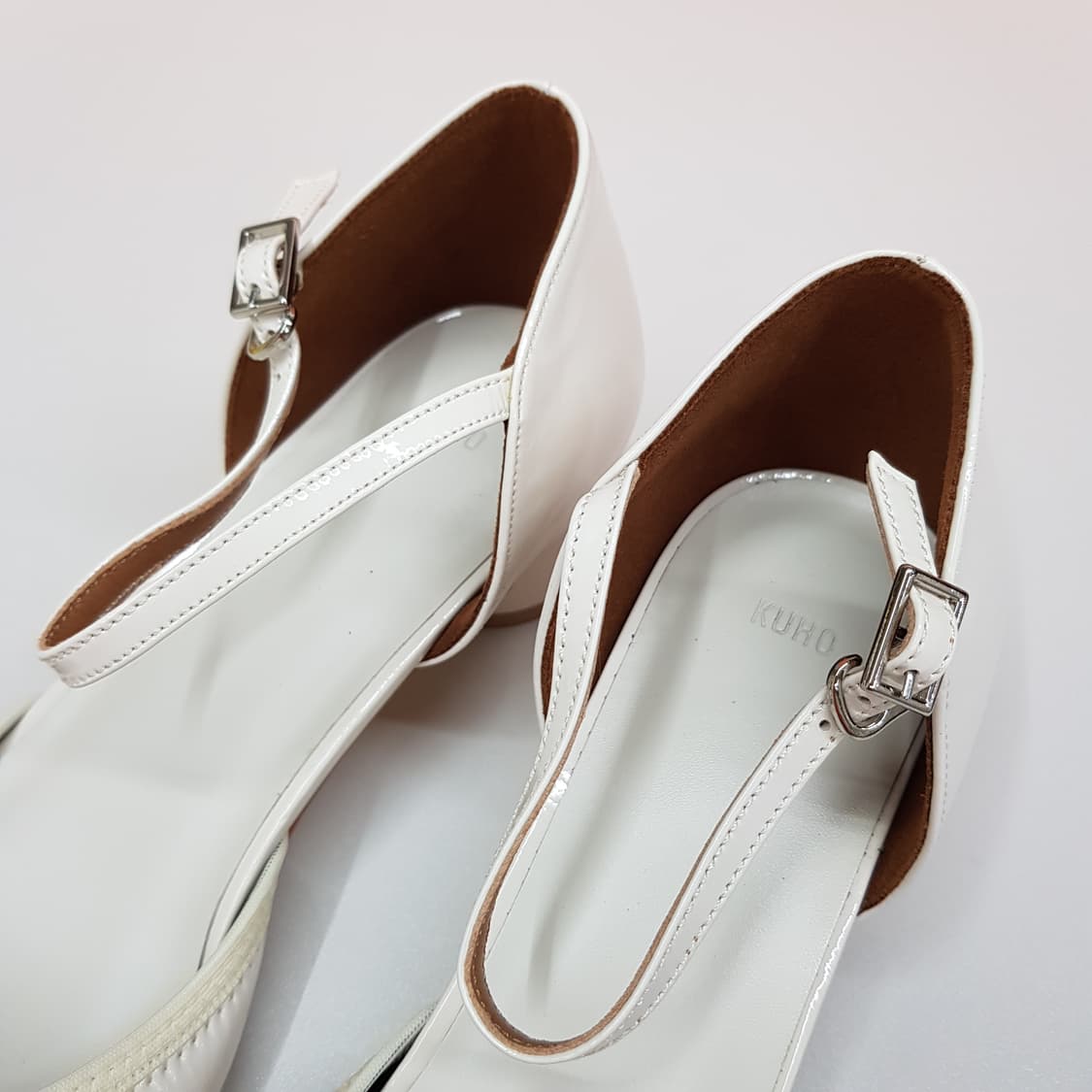 구호 KUHO 에나멜  로우힐  슬링백 250사이즈 상품이미지4