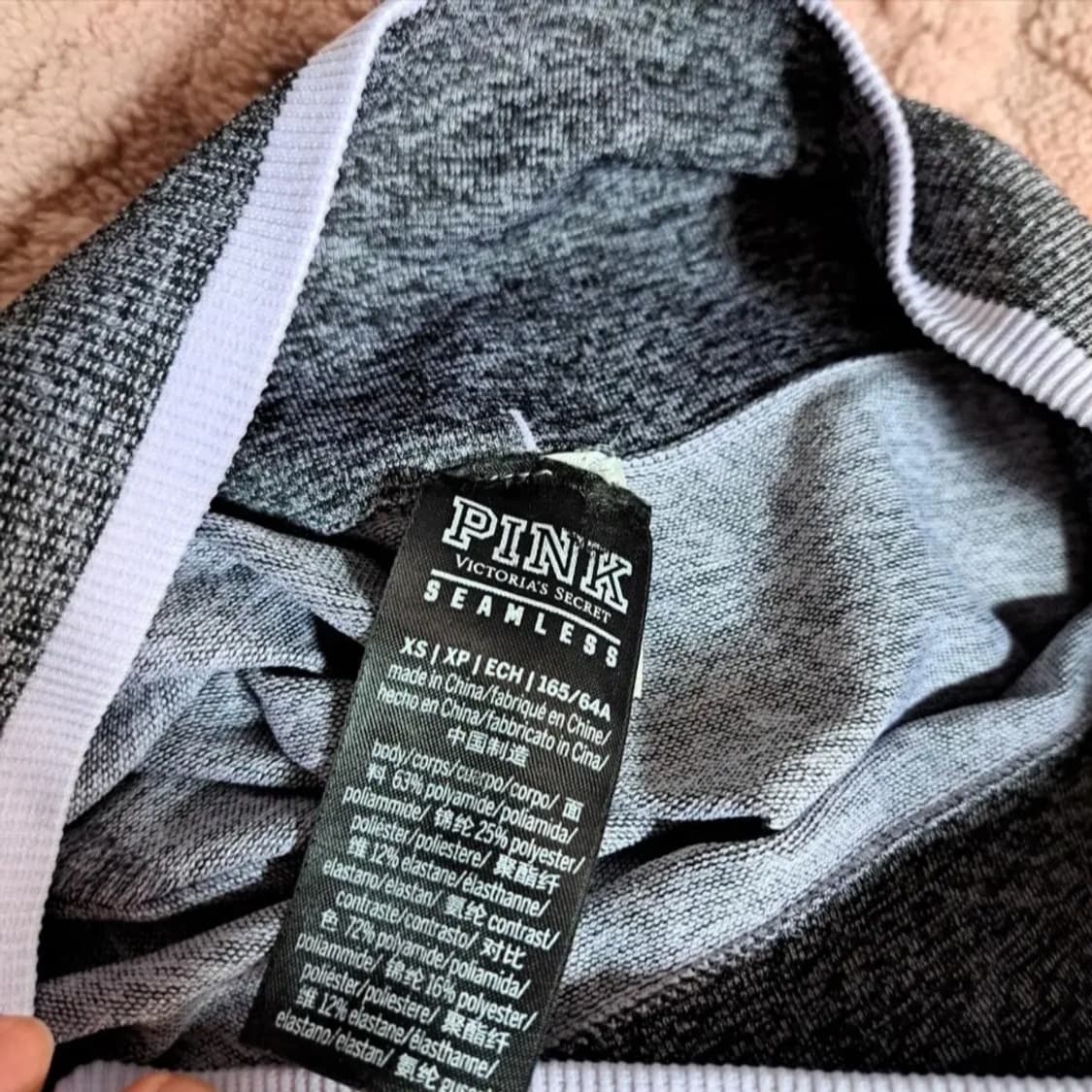 빅토리아 시크릿 핑크 심레스 레깅스 (라벤더 색상) XS 상품이미지4
