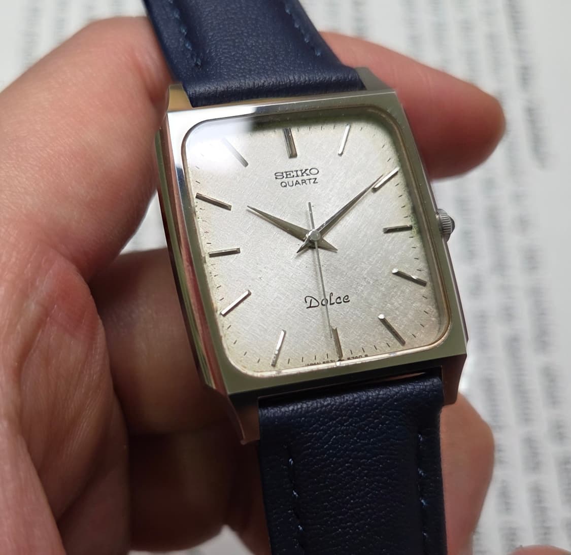 빈티지 세이코 돌체 사각탱크 텍스쳐 다이얼 칼침핸즈 논데이트 슬림쿼츠 상품이미지5