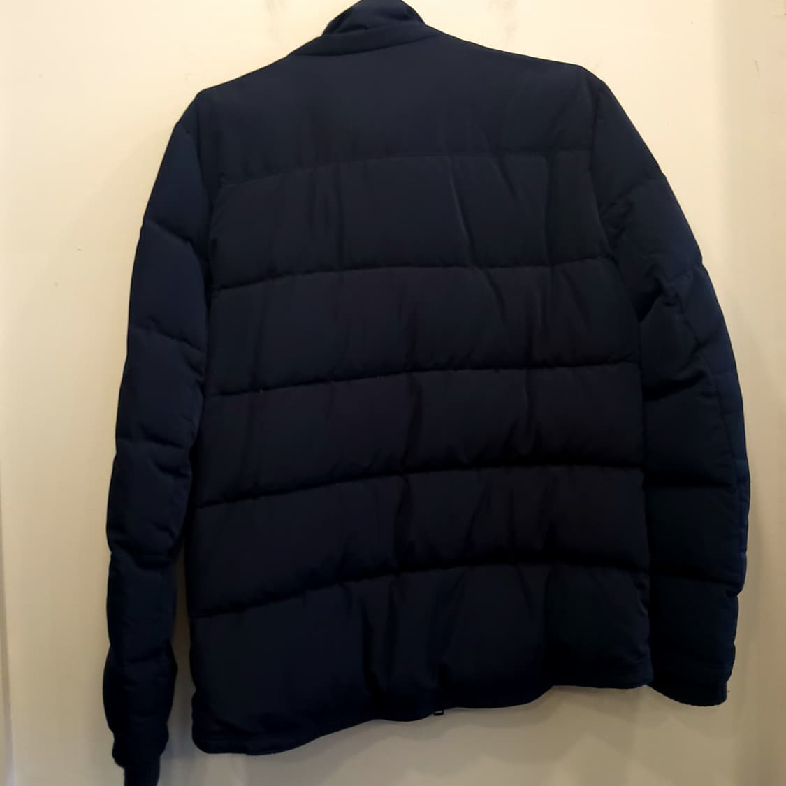 몽클레르 포켓 디테일 네이비 패딩 상품이미지5