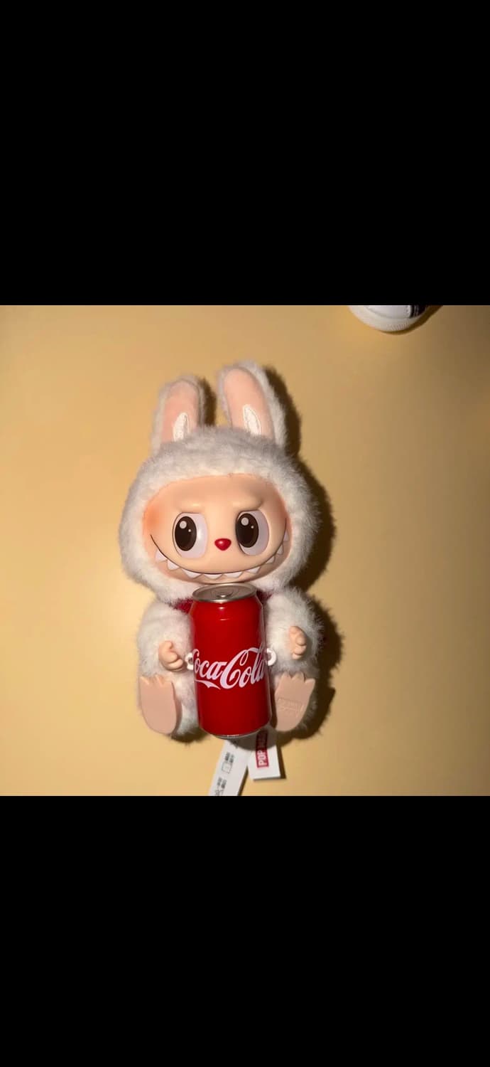 팝마트 라부부 코카콜라 시리즈 행복 요정 키링 상품이미지1