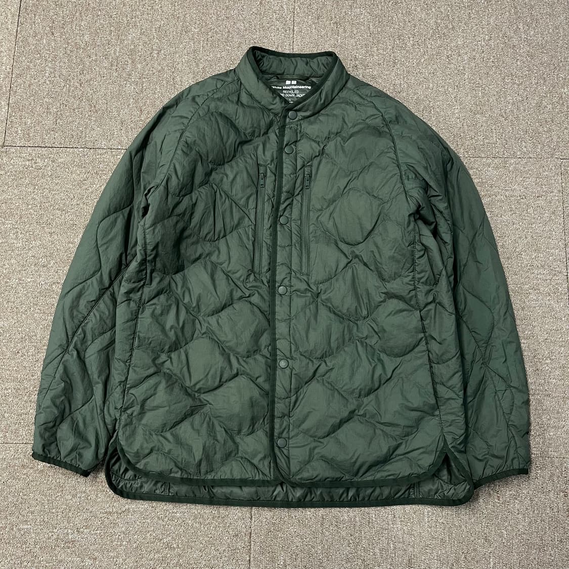 유니클로 x 화이트 마운티니어링 하이브리드 다운자켓 상품이미지2