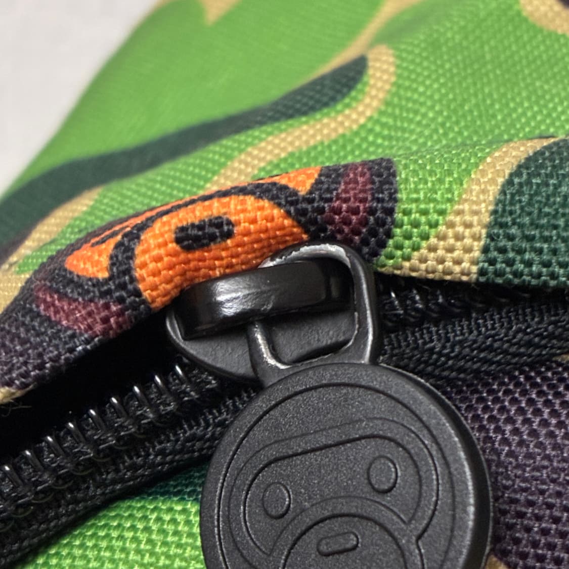 베이프 마일로 미니가방 팔아요! 상품이미지3