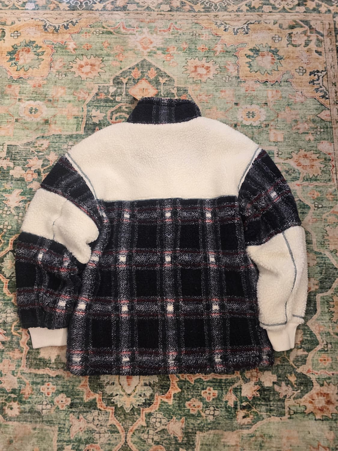 로맨틱크라운 
체크 플리스 자켓  상품이미지2