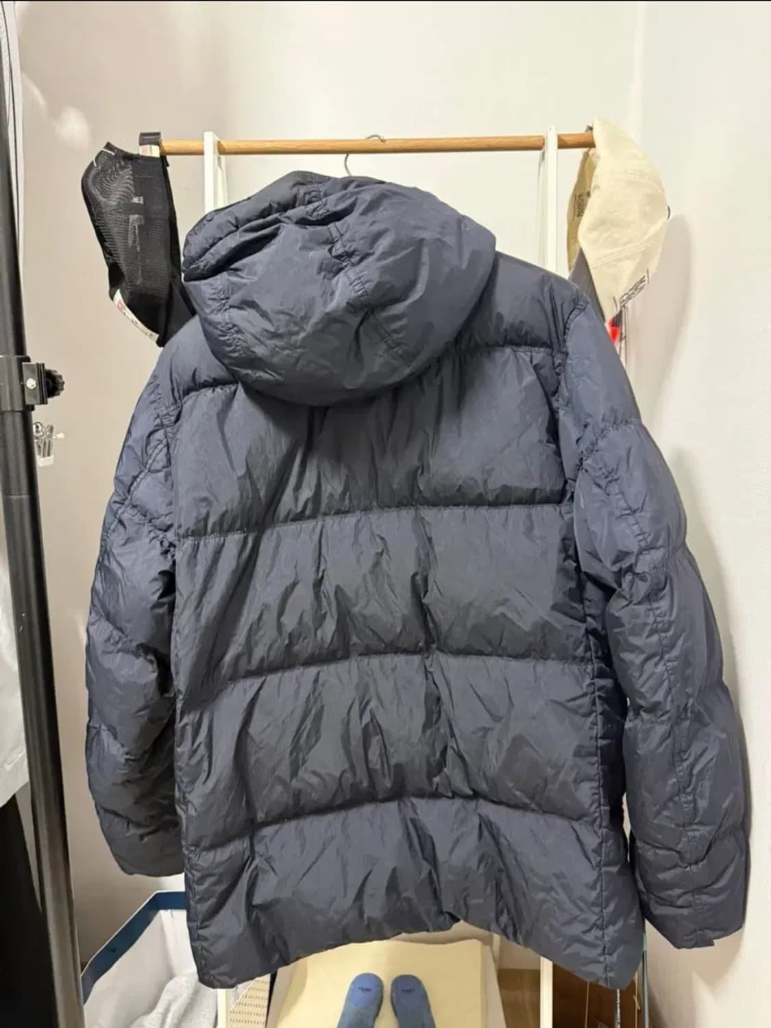 스톤아일랜드 24fw 크링클랩스 네이비 L사이즈 팝니다 상품이미지2