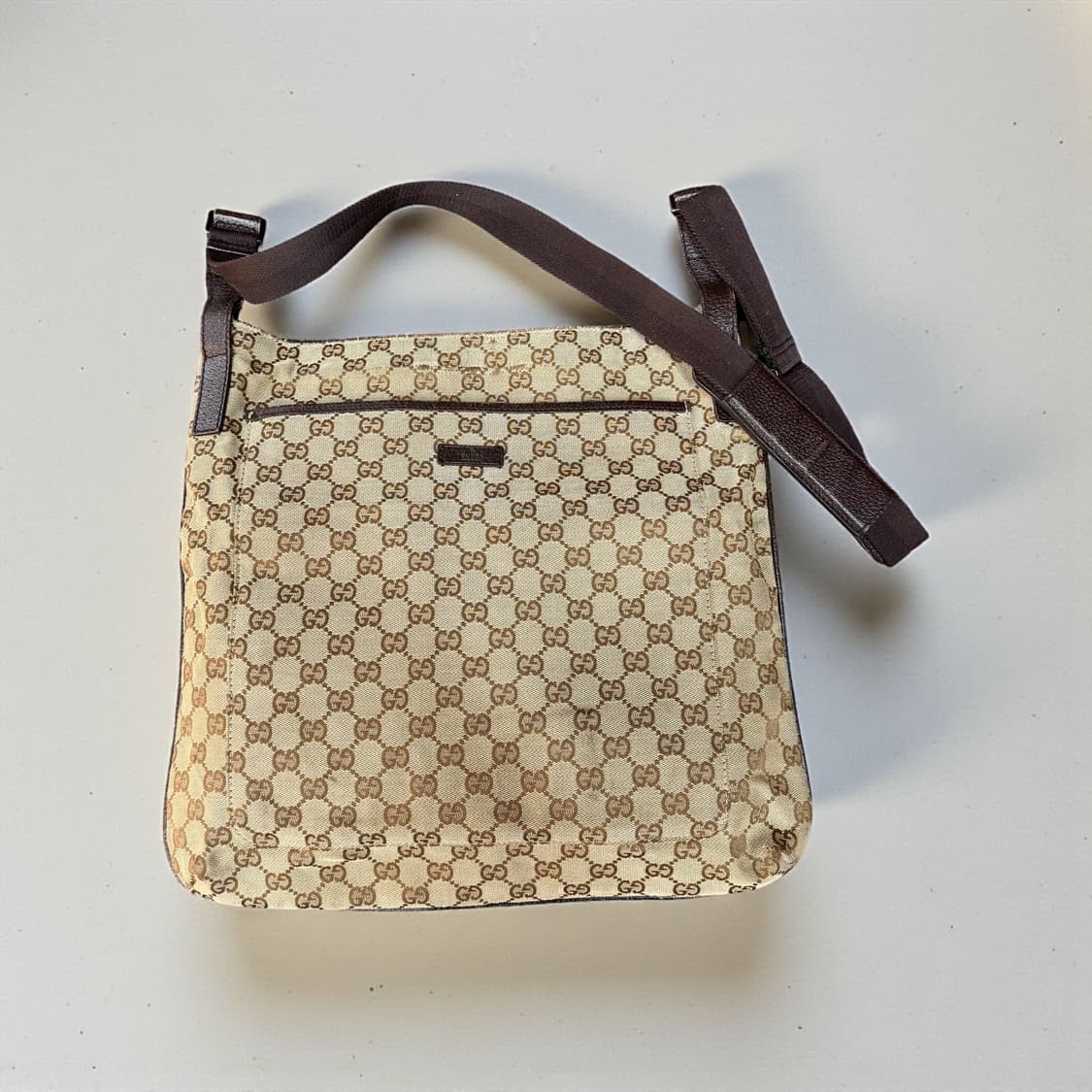 구찌 GG로고 캔버스 메신저 백 상품이미지2