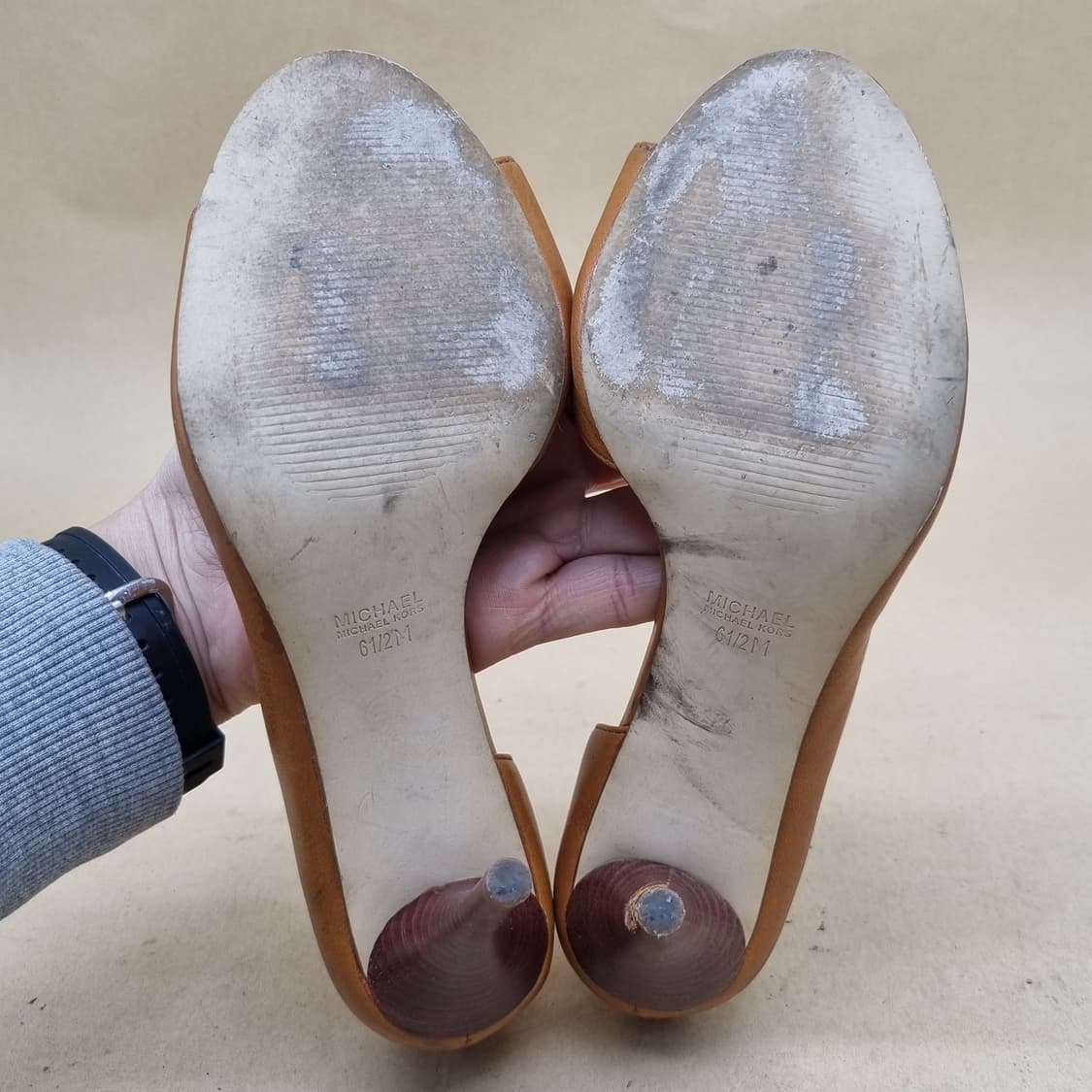 마이클코어스 토오픈 여성구두235 상품이미지3