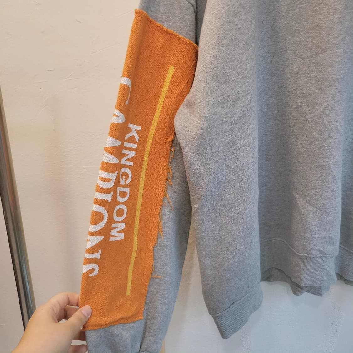 Fandom 패치 기모 맨투맨 상품이미지4