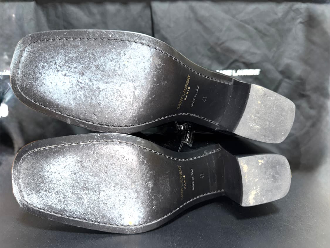 생로랑 75mm 글로시 리플렉티브 어퍼체인 하이힐 부츠 상품이미지5