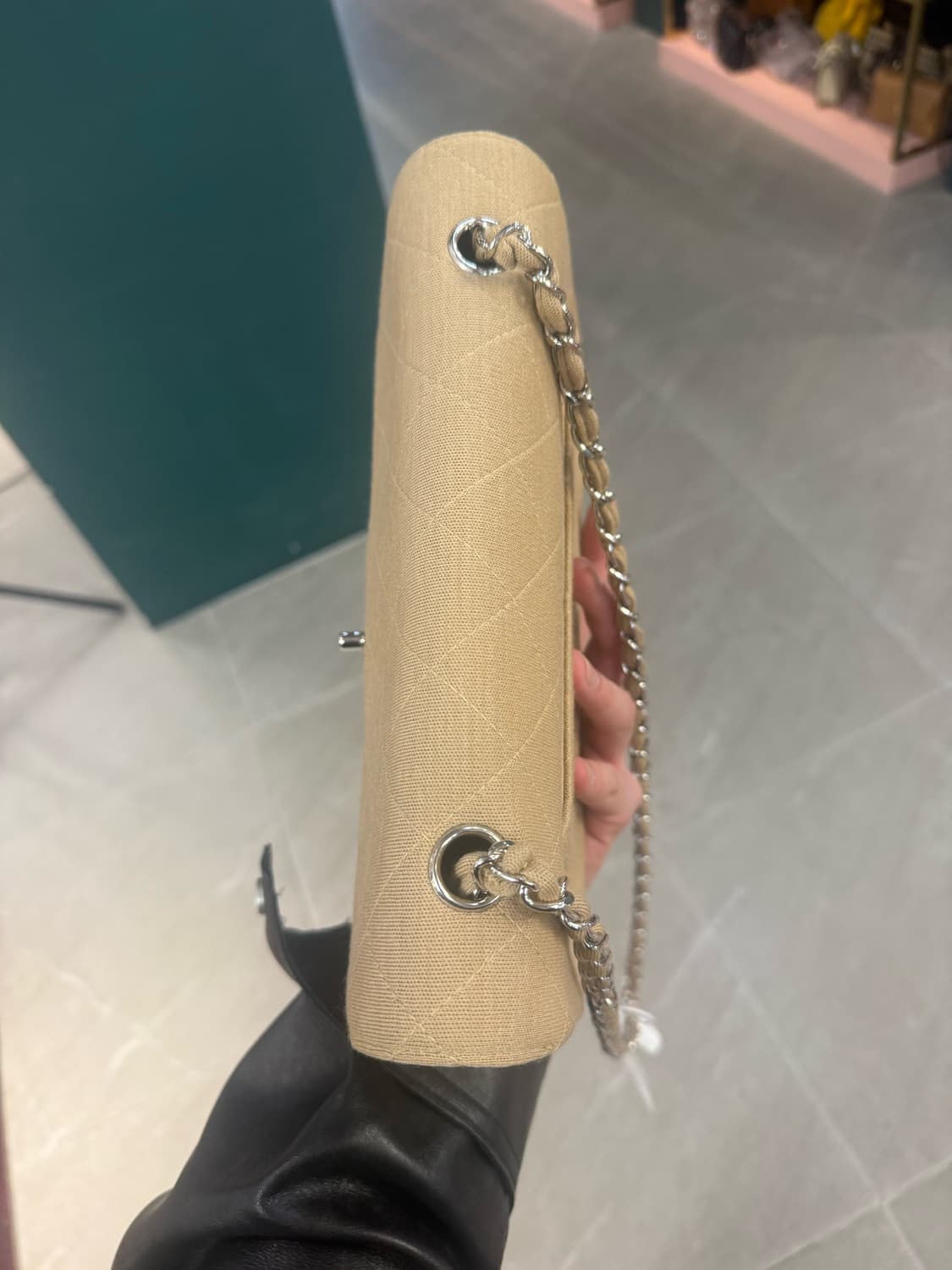 샤넬 클래식 미듐 패브릭 베이지 은장 상품이미지7