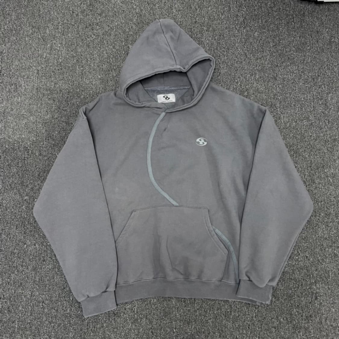 산산기어 21FW 후드티 상품이미지2