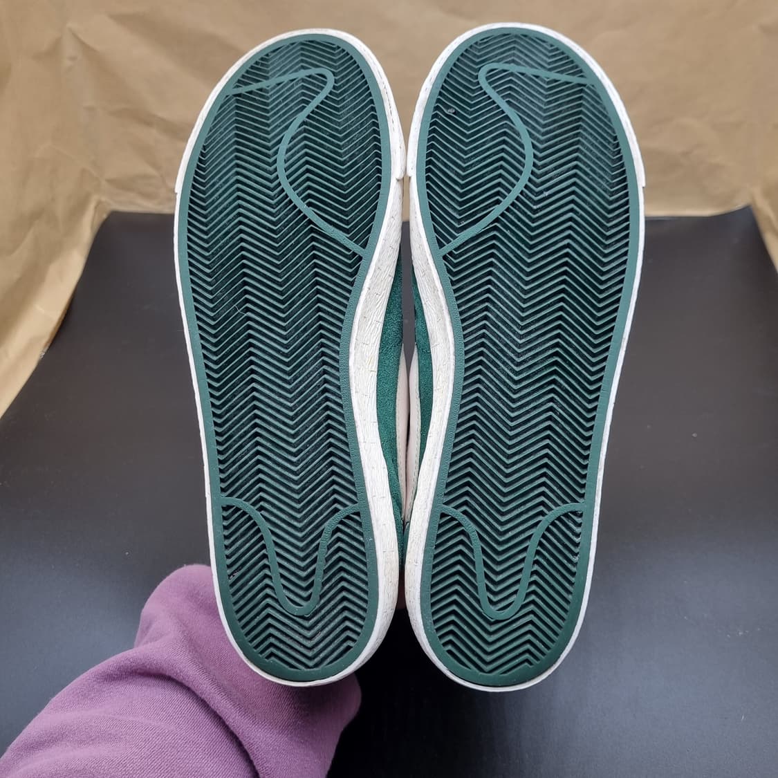 나이키 SB 줌 블레이저 흰초 미드265 상품이미지3