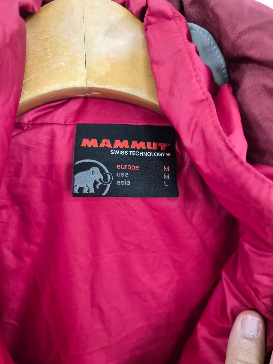 우먼 L) MAMMUT 마무트 바람막이 (내피포함) 팝니다 상품이미지3