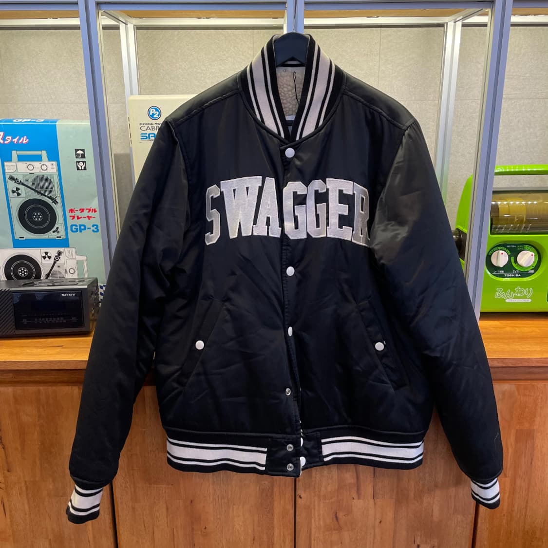 SWAGGER REVERSIBLE JACKET (BLACK) 상품이미지1