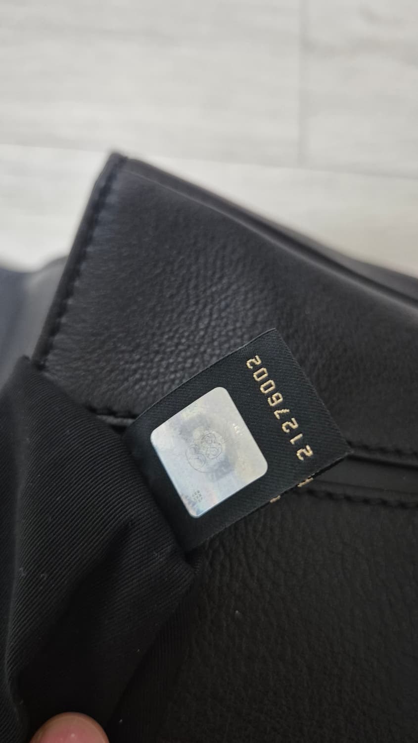 불가리 블랙 가죽 핸드백 상품이미지7