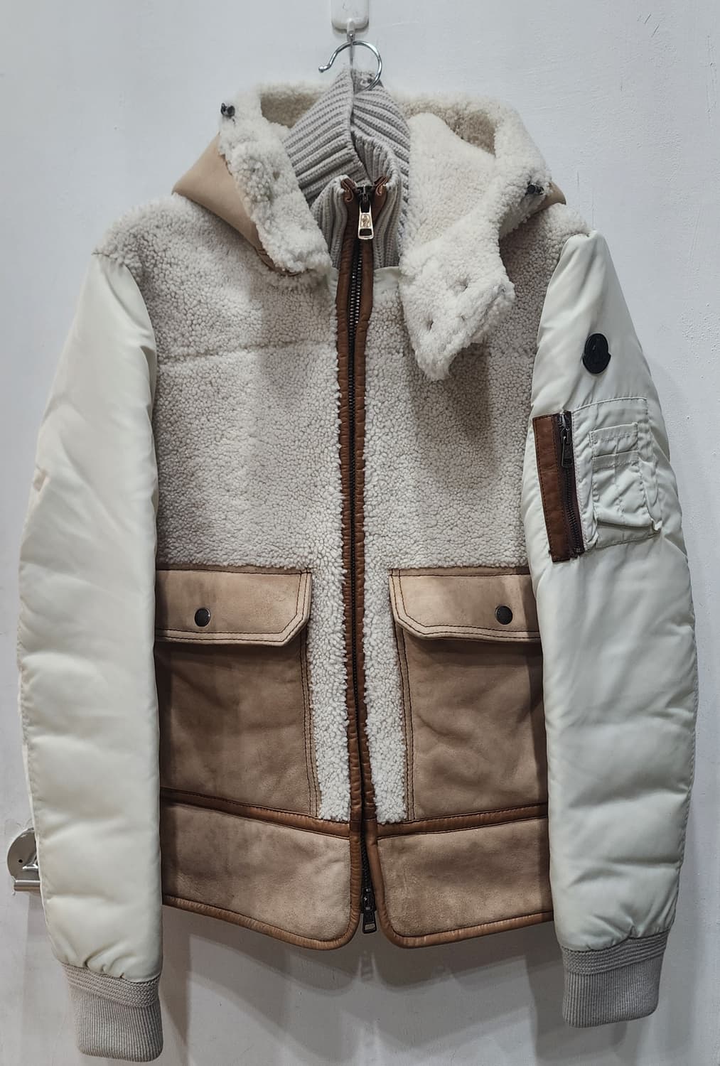 몽클레어 들라그랑쥬 레더 패딩 5사이즈 상품이미지1