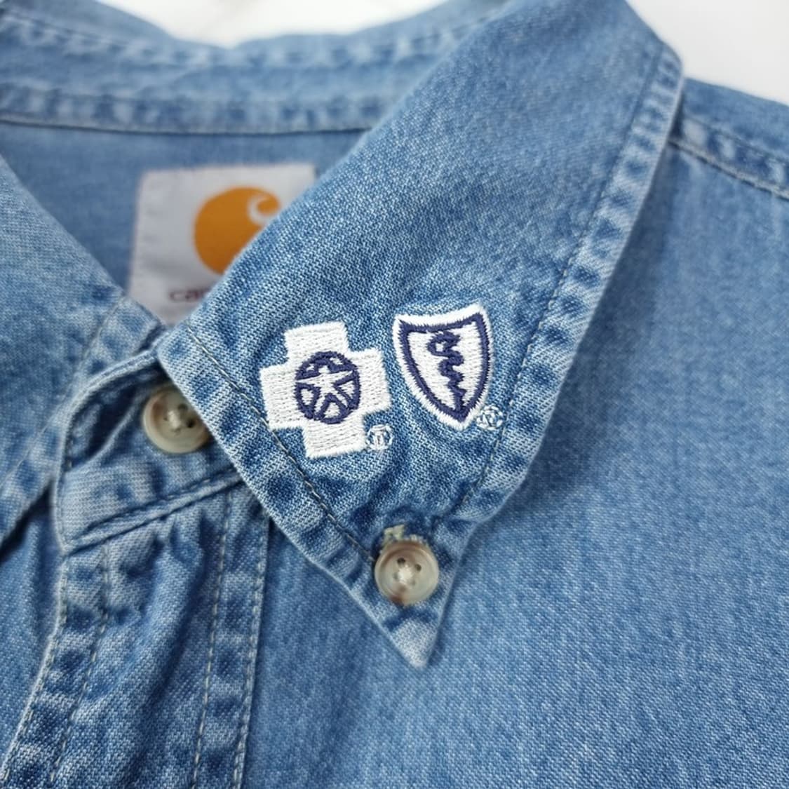 [칼하트] 로고 패치 데님 반팔 셔츠 M20136 상품이미지7