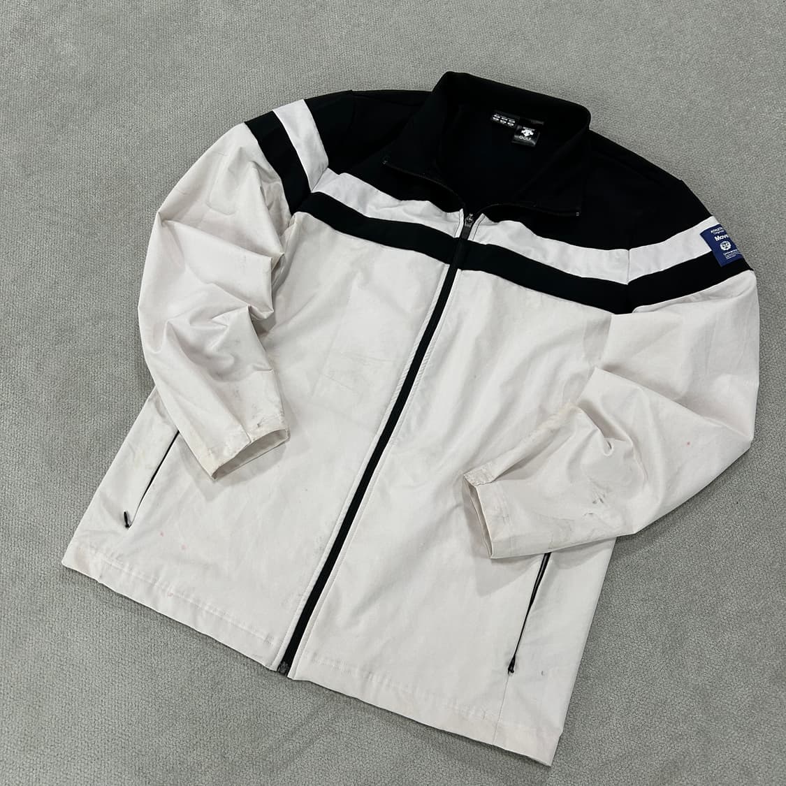 데상트 골프 화이트 배색 바람막이 자켓 L 상품이미지1