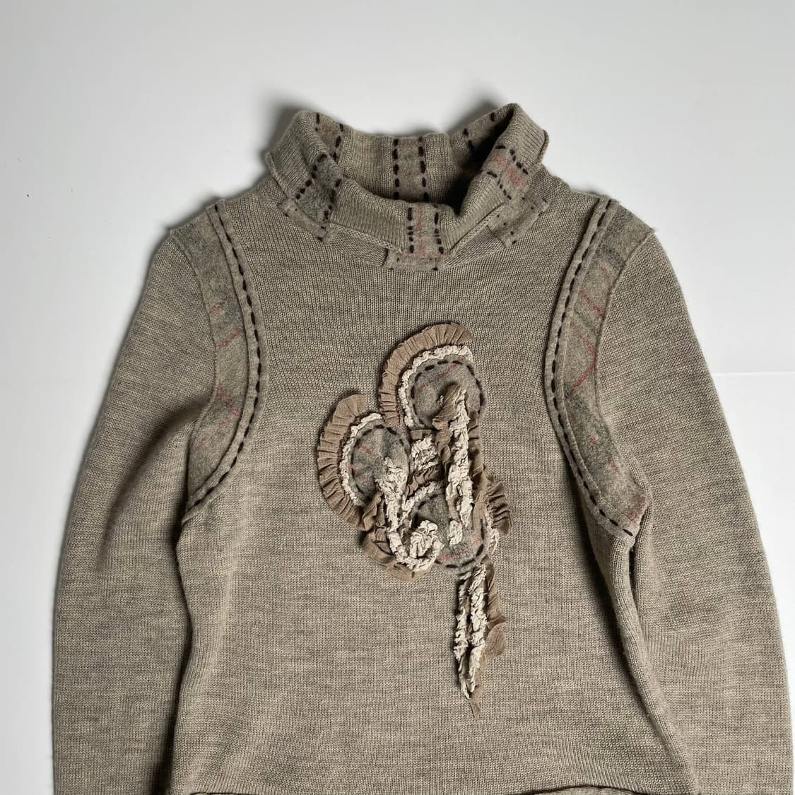 t.b 플라워&스티치 울 100 니트 상품이미지2