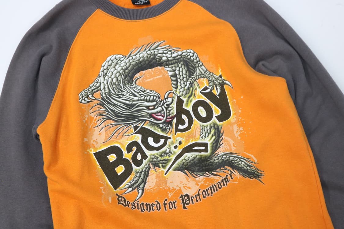 배드보이 빈티지 드래곤 그래픽 오렌지 배색 맨투맨 상품이미지3