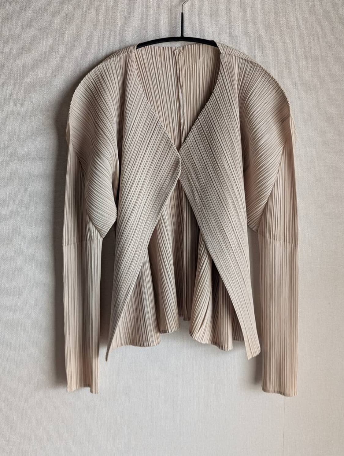 이세이미야케 플리츠 플리즈 가디건 상품이미지1