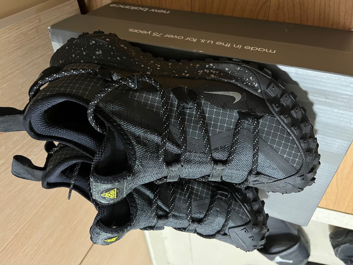 나이키 ACG 마운틴 플라이 로우 SE 다크 스모크 그레이 250팝니다 상품이미지4