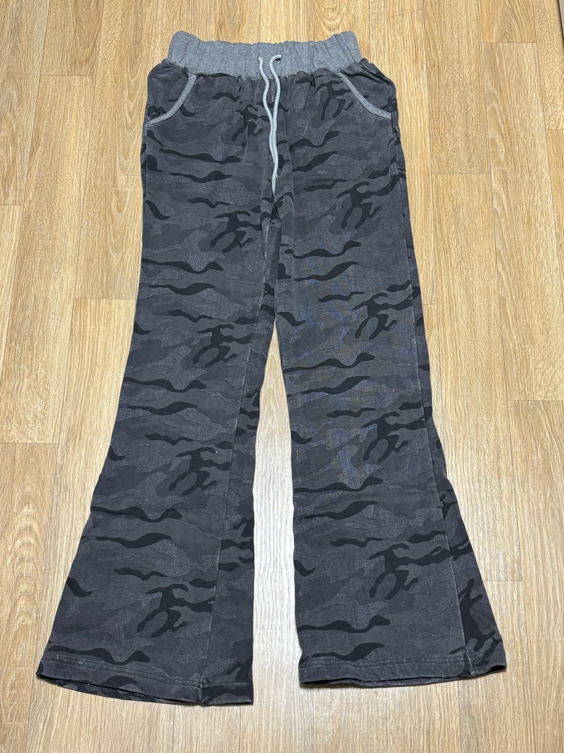 시너진 카모 부츠컷 스웻팬츠 상품이미지4