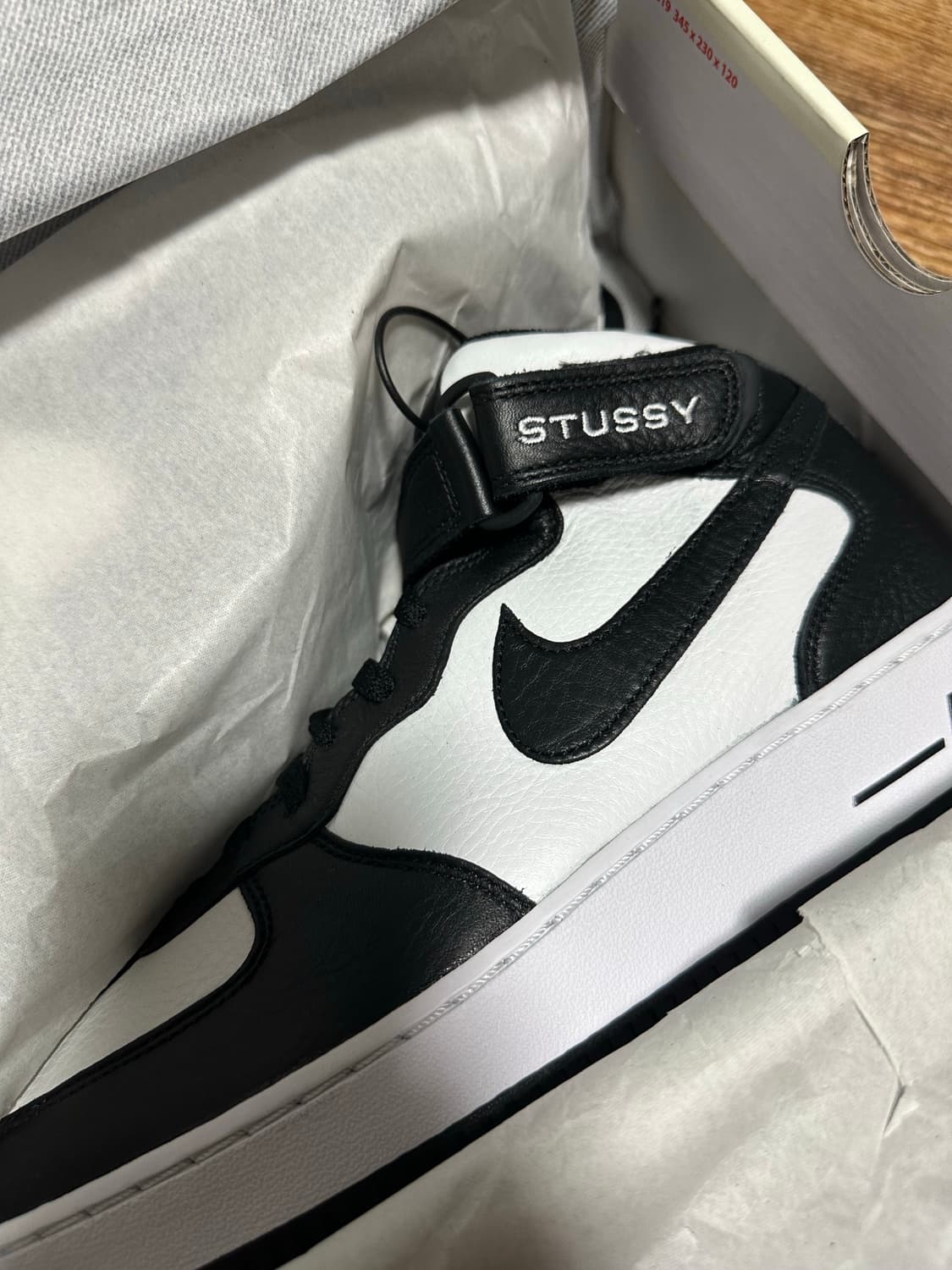 [280] 나이키X스투시 에어포스 1 미드 블랙/ 새상품 상품이미지3