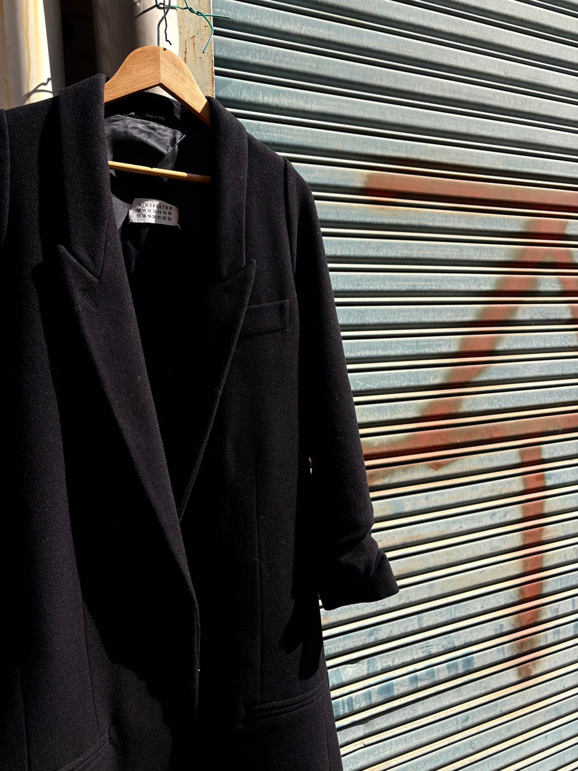 메종마르지엘라 셔링 소매 코트 블랙코트  상품이미지2