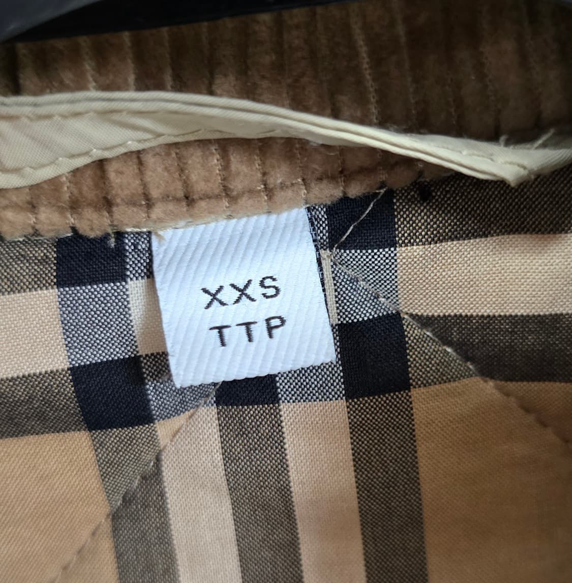 버버리 여성 퀼팅 자켓 xxs사이즈 판매 상품이미지3