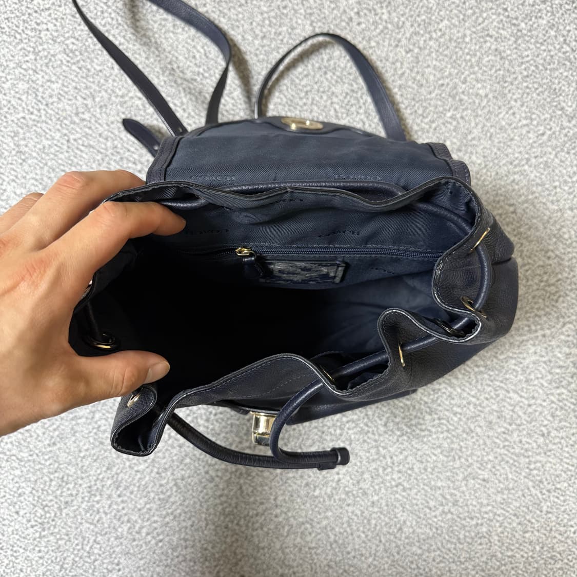 Coach 백팩 네이비 상품이미지3