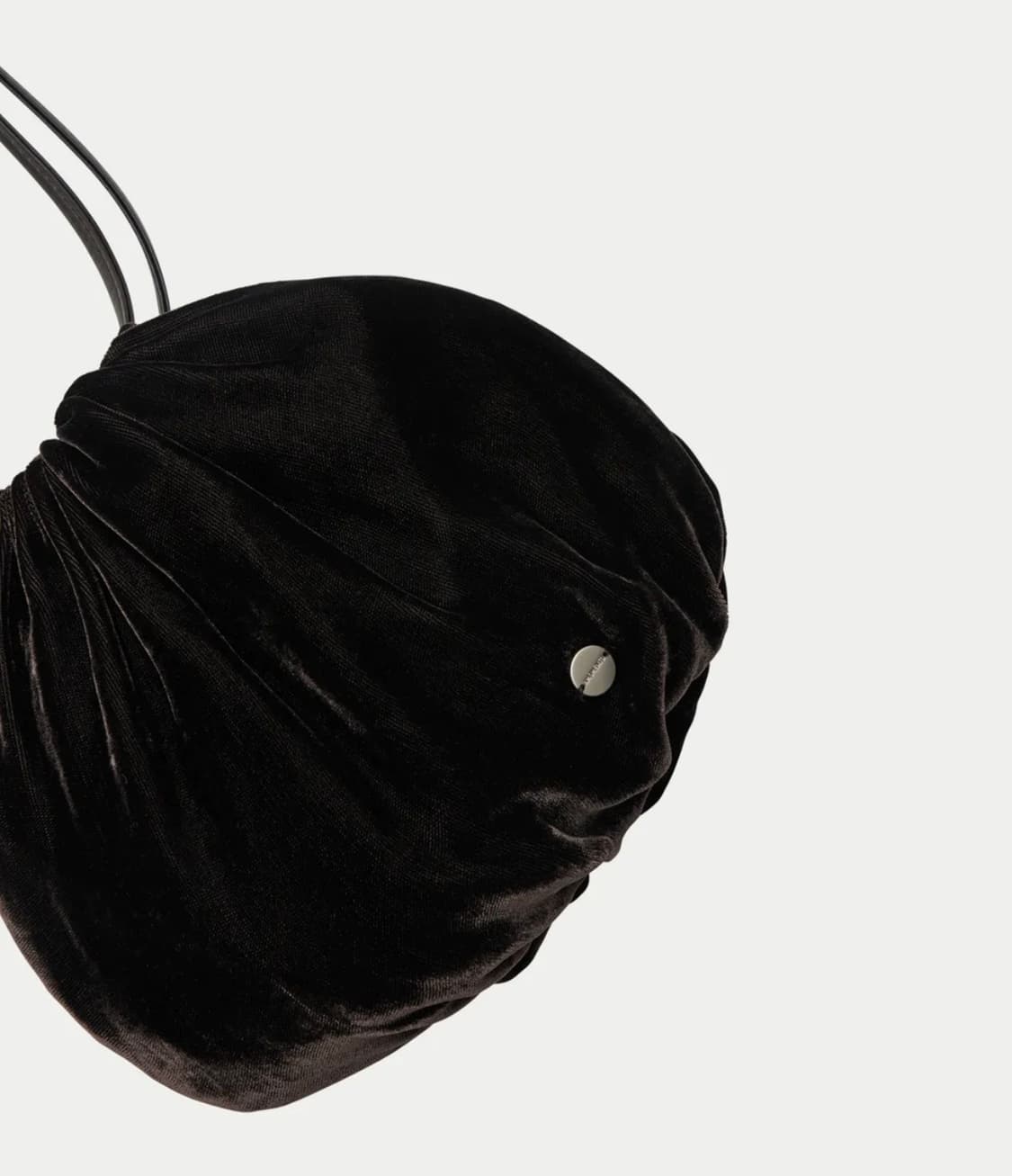 아모멘토 벨벳 미니 백 다크브라운 상품이미지2