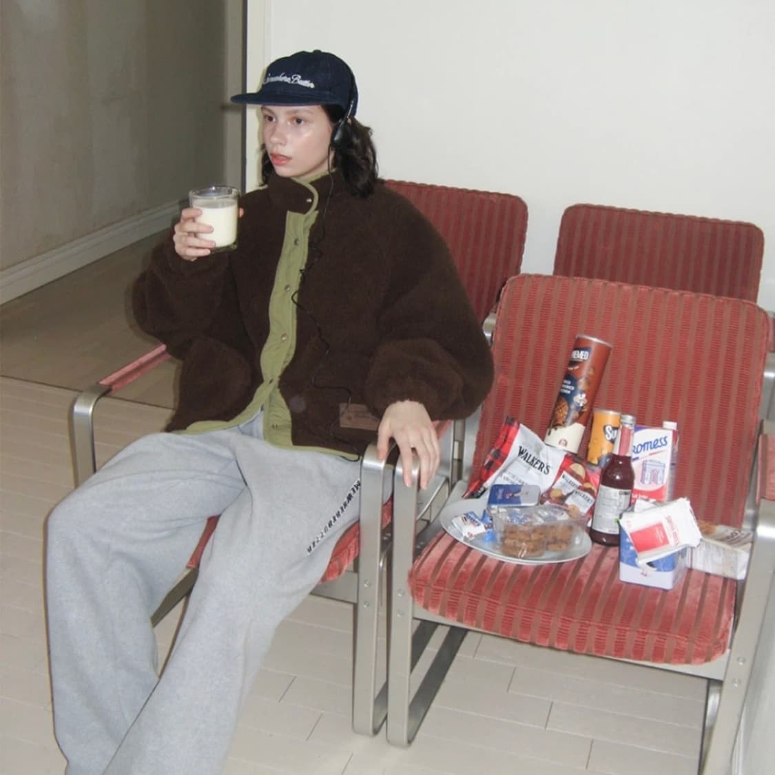 썸웨어버터 Poppy Fleece Jumper - Brown 상품이미지2