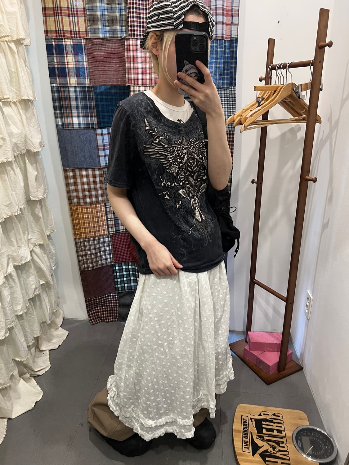 벅카루 차콜 프린팅 반팔 상품이미지5