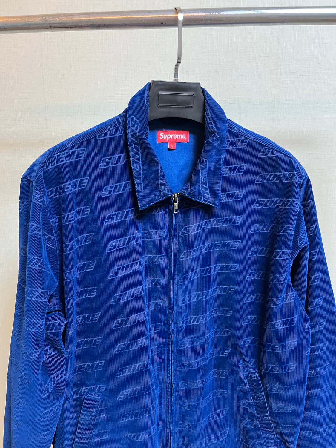 Supreme Debossed logo Jacket 상품이미지3