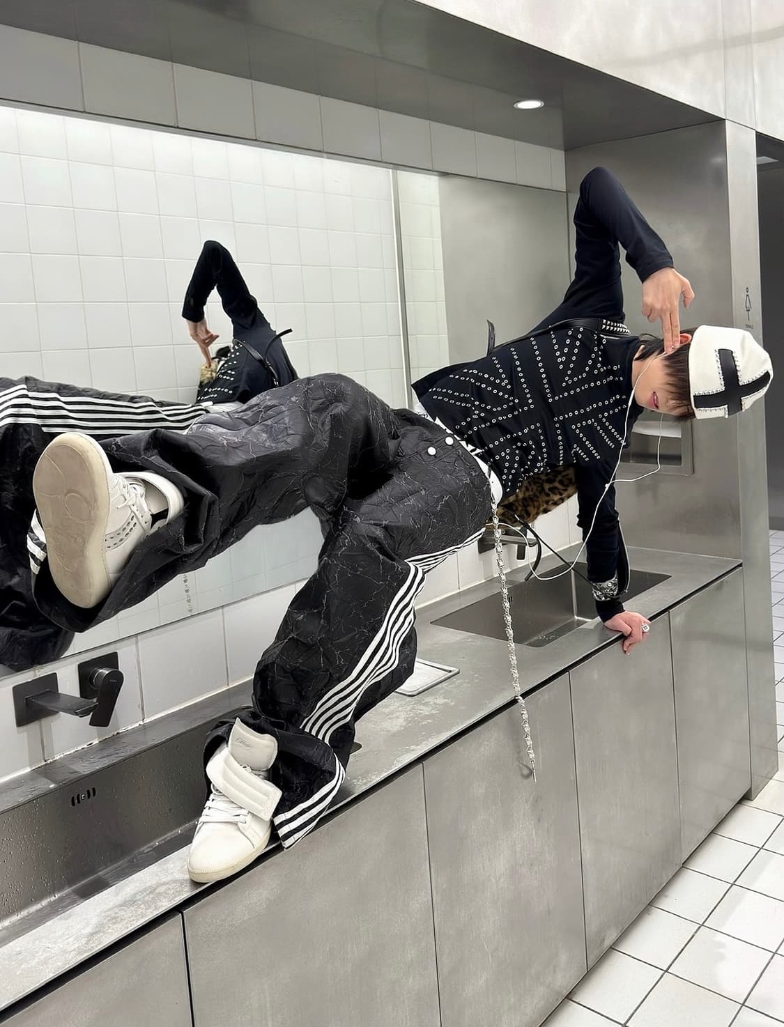 Cracked Leather Stripe Pants 상품이미지1