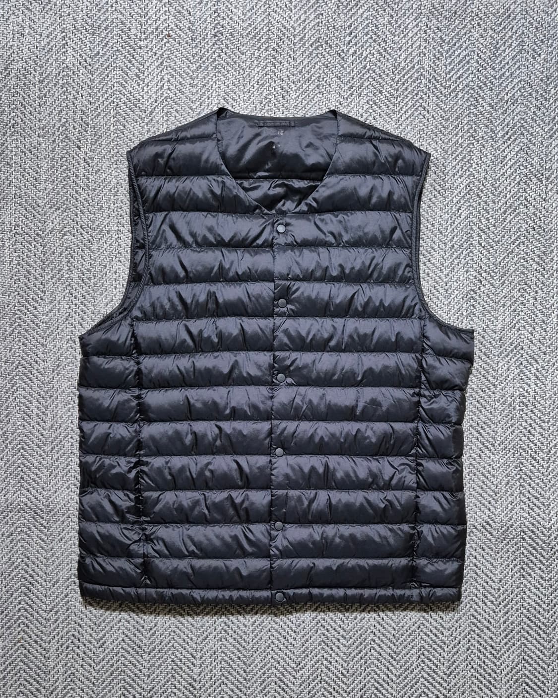 유니클로 경량패딩조끼 XL 블랙 상품이미지1