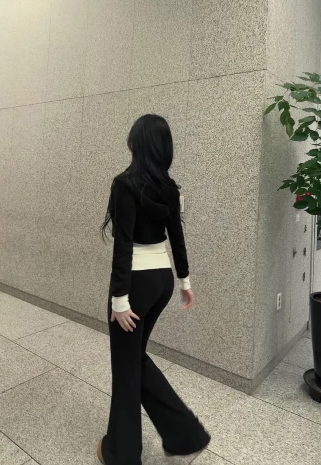 로우 배색 트레이닝복 세트 블랙 에이블리 상품이미지3