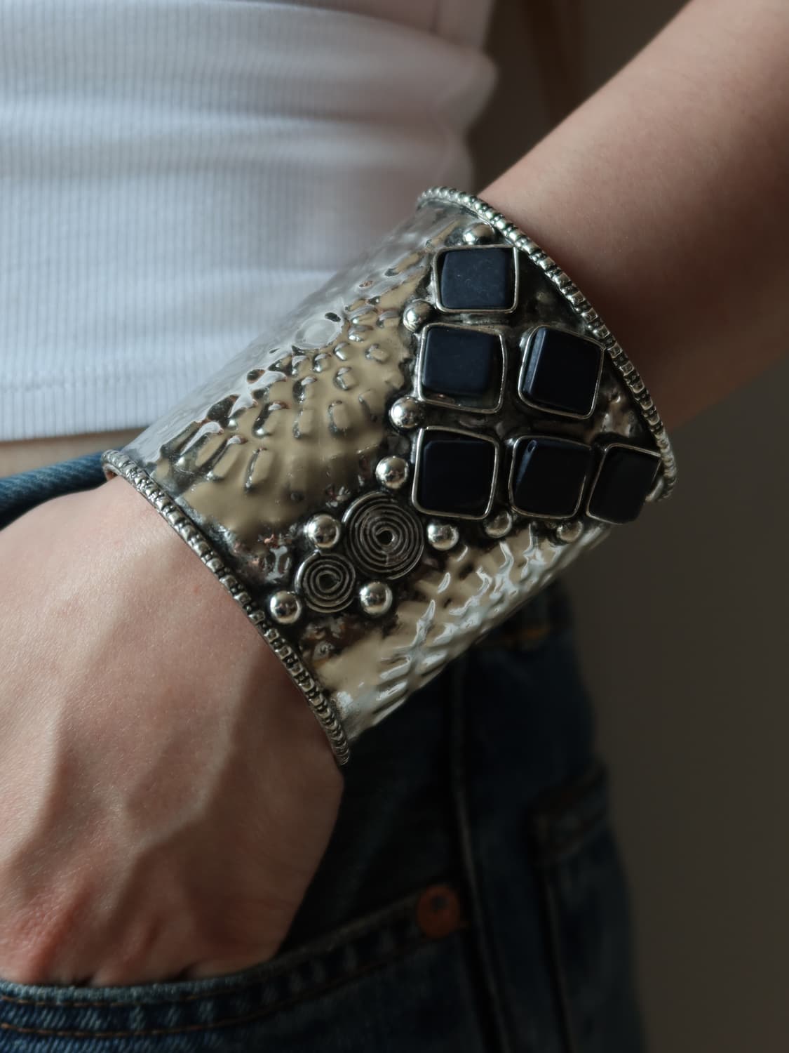 silver navy textured cuff 상품이미지4