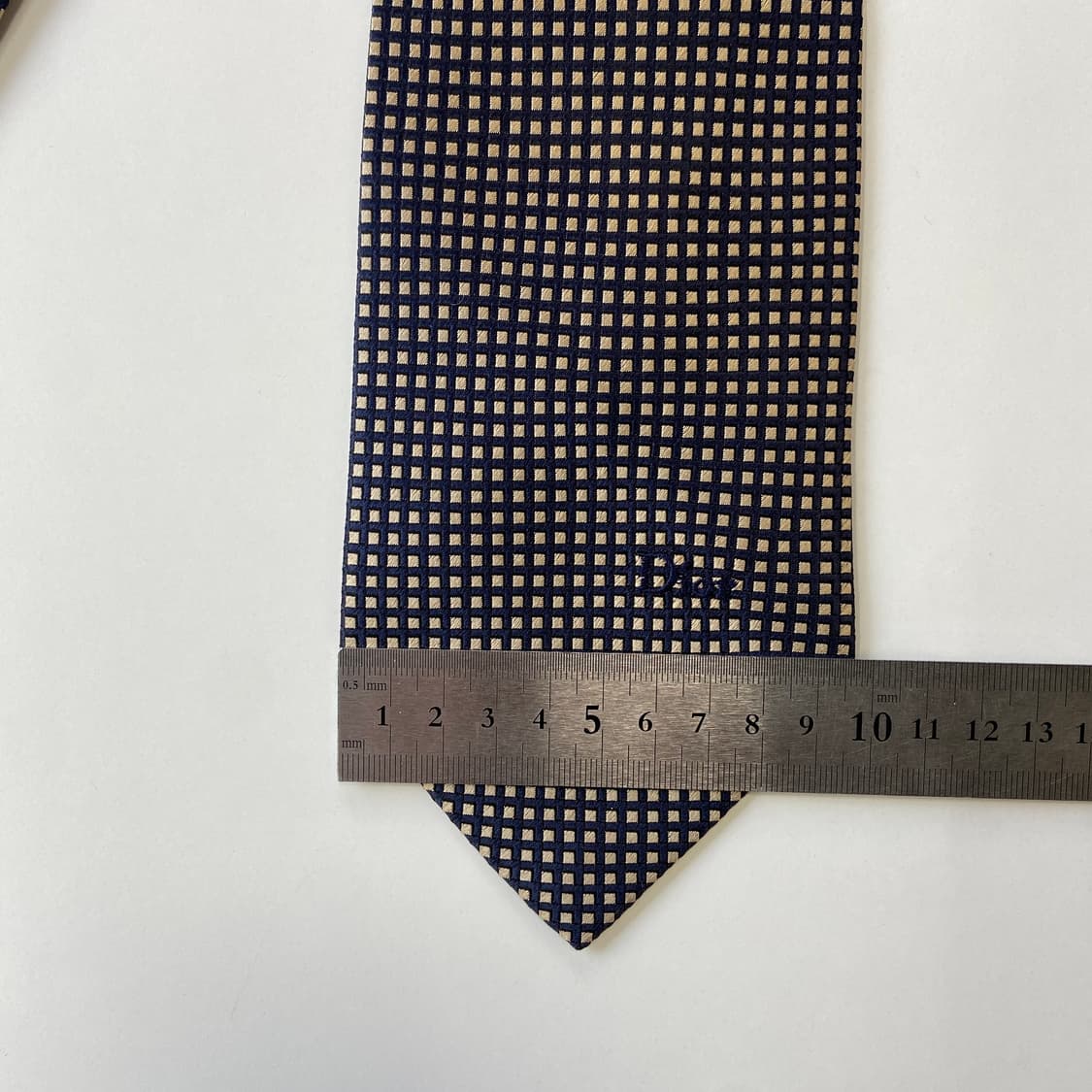 크리스찬 디올(Dior) 심플로고 명품 정품 넥타이 상품이미지9