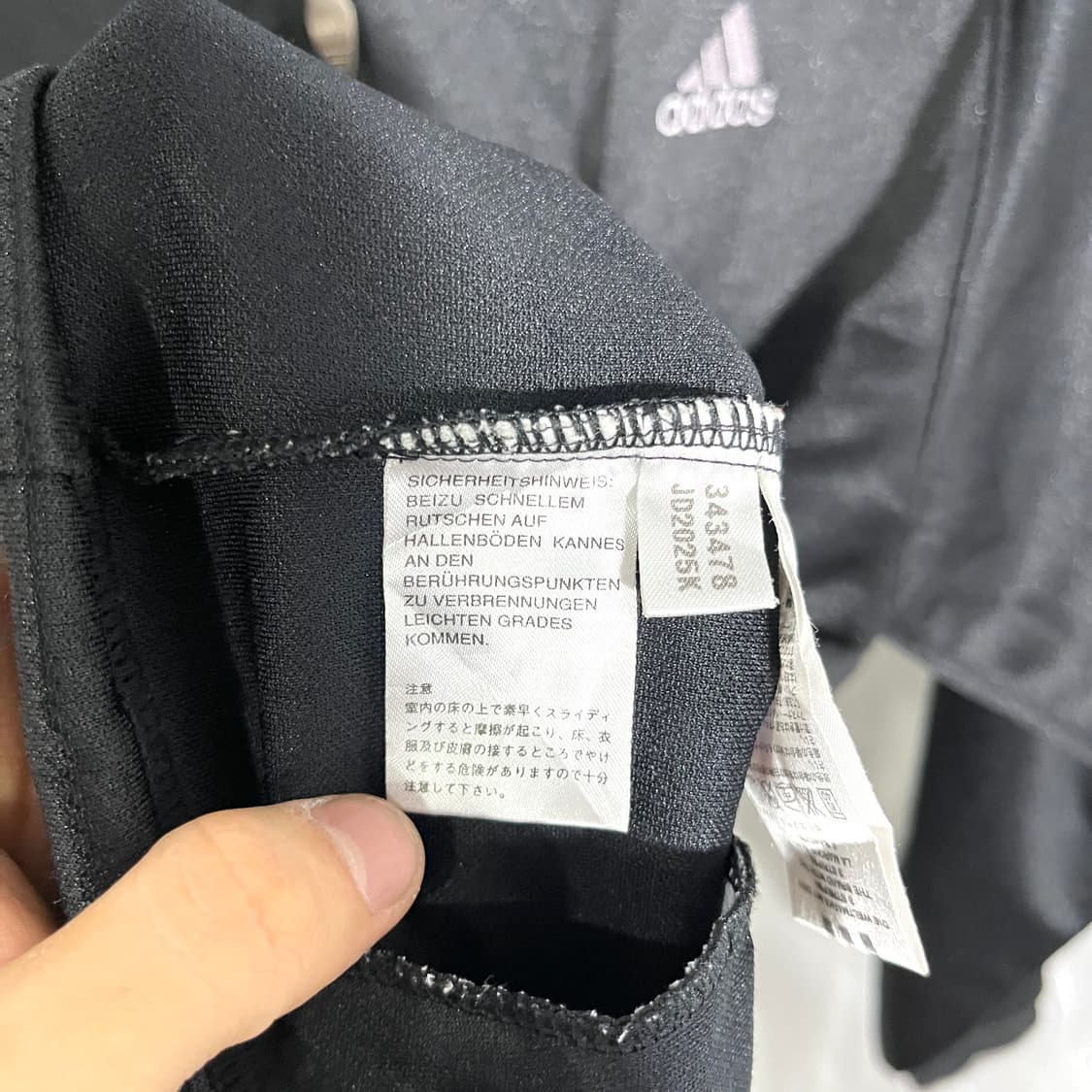 아디다스 블랙 그레이 트랙탑 상품이미지5