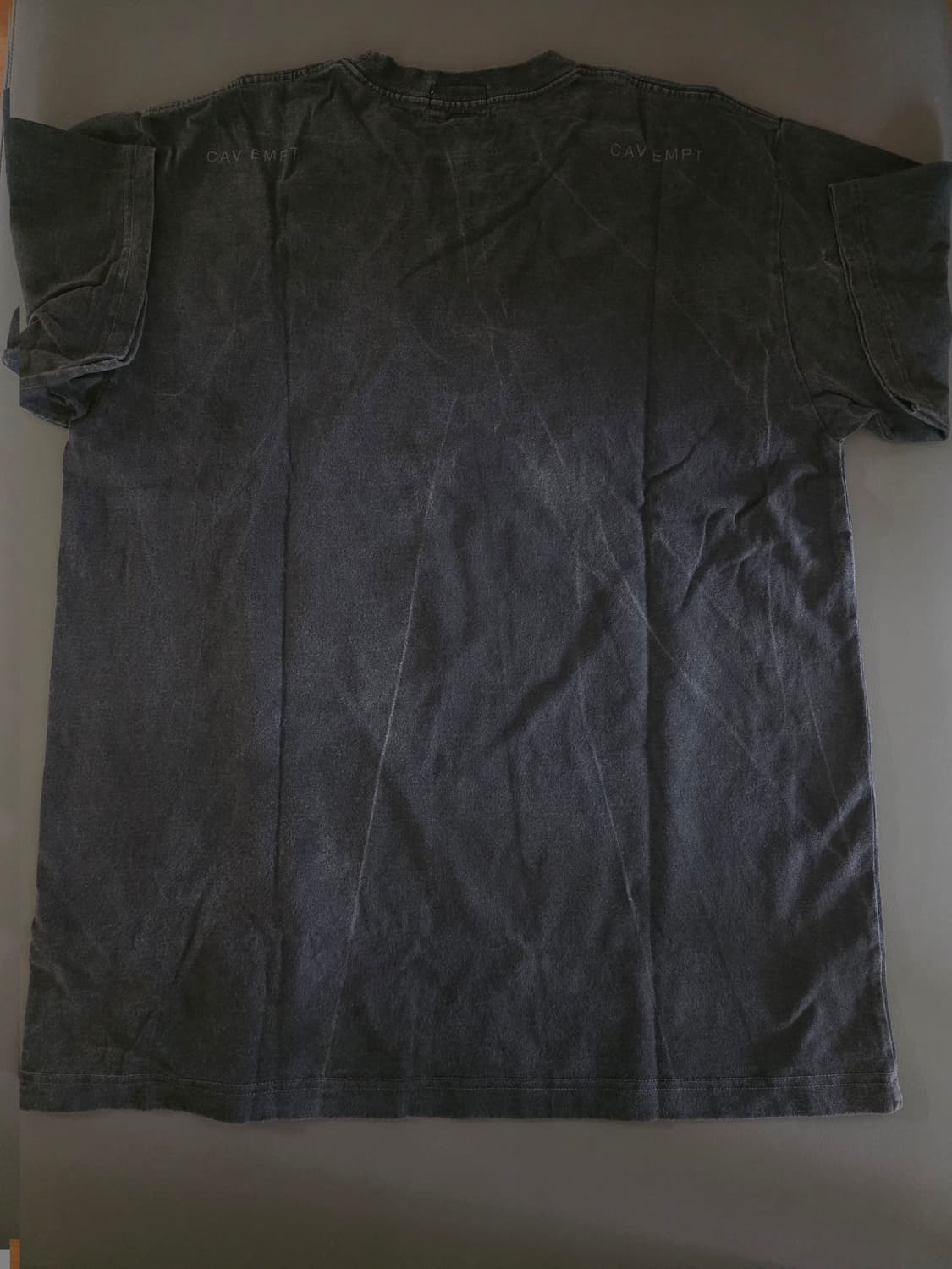 카브엠트 OVERDYE CHEMISTRY 티셔츠 챠콜 상품이미지5