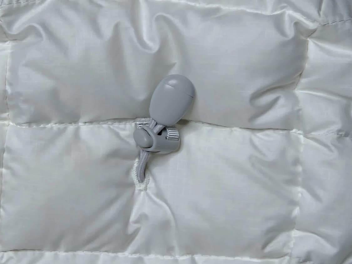 파타고니아 후디 경량패딩 화이트 상품이미지5