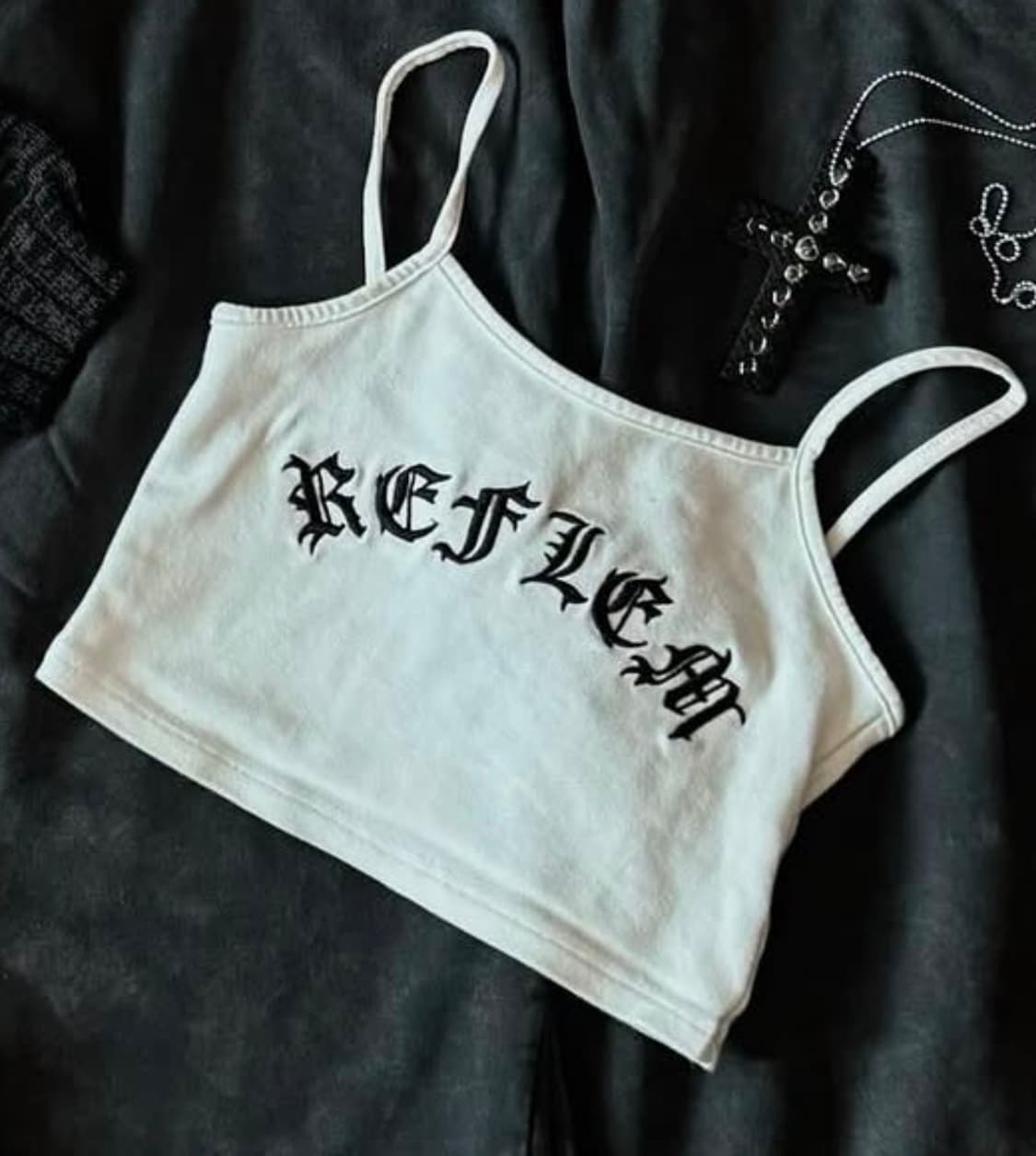 화이트 탱크탑 상품이미지1