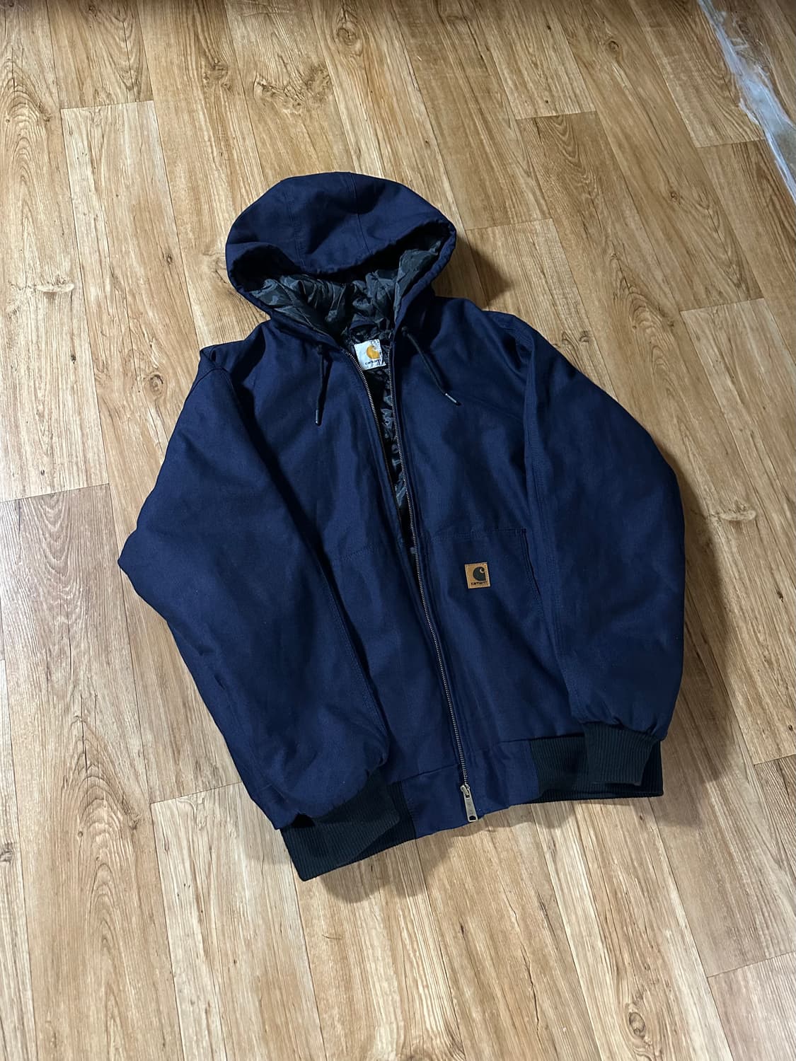 칼하트 후드 봄버 자켓  상품이미지1