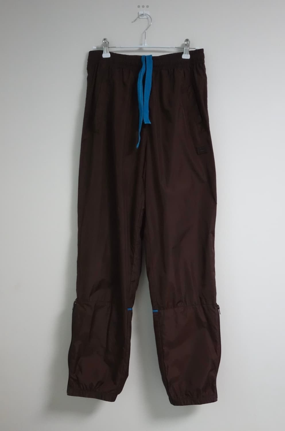 아크네스튜디오 나일론 팬츠 브라운 상품이미지1