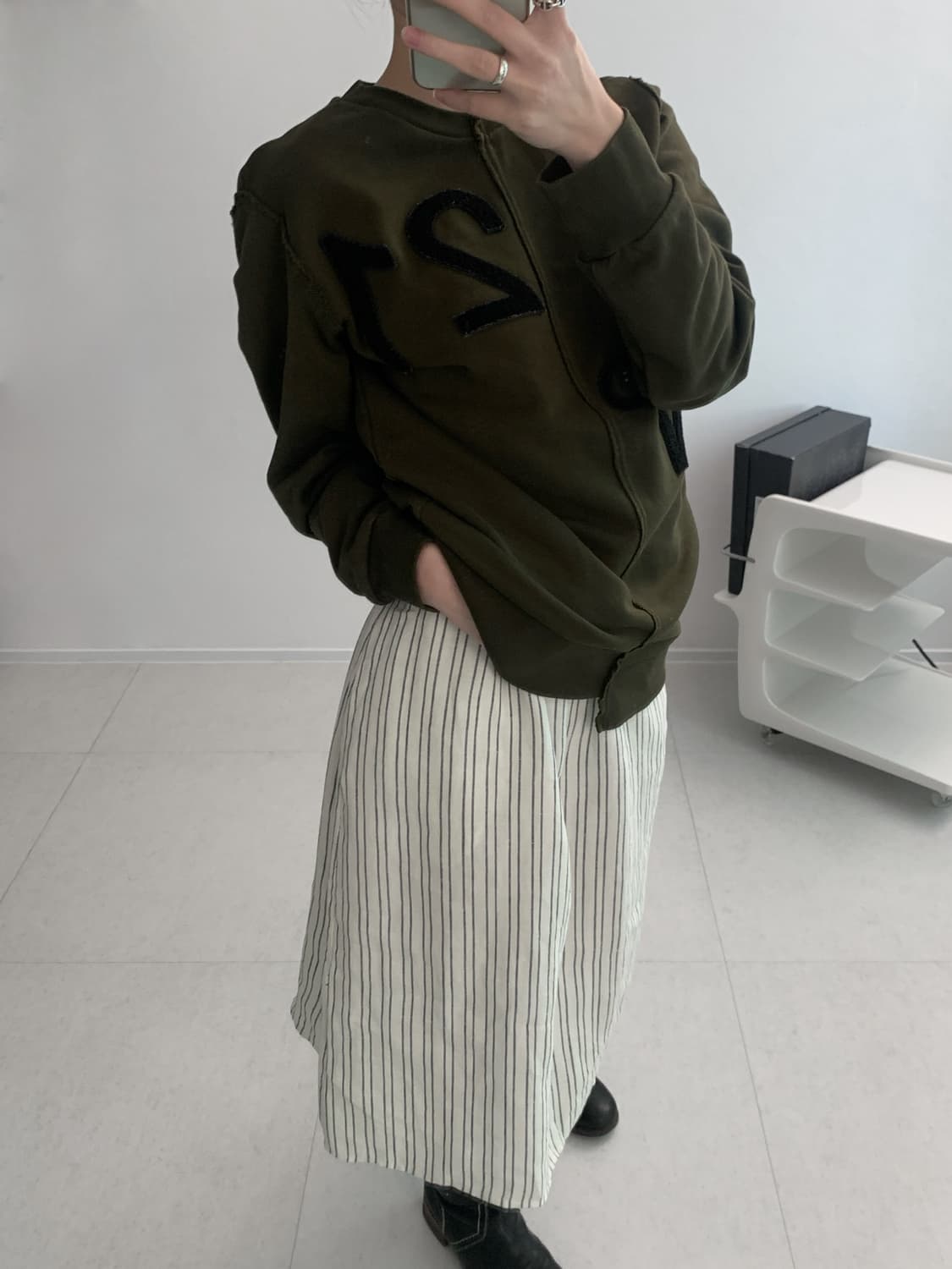 Patch Sweatshirt 상품이미지1