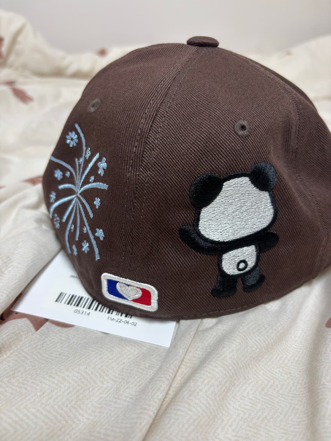 [새상품] 더뮤지엄비지터 판다 볼캡 팬더 브라운 상품이미지3